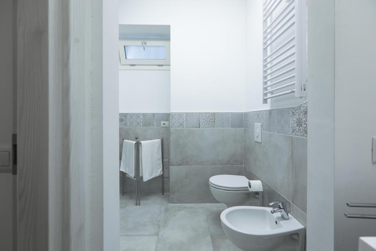 Blue Sapphire Como Cozy Flat In Center Of City Apartamento Exterior foto